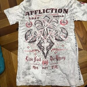Affliction Live Fast Lost Souls T-Shirt with Red and Black Design flaw